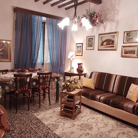 Apartamento Casa Tarrini Chianni Exterior foto