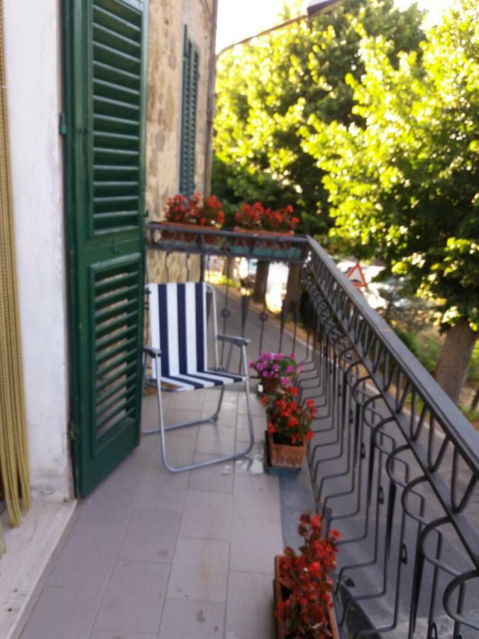Apartamento Casa Tarrini Chianni Exterior foto
